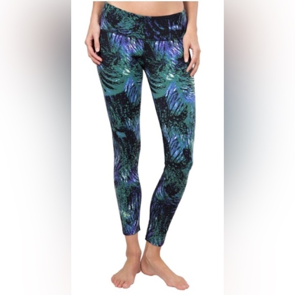 TUFF Athletics leggings size small - Picture 1 of 6